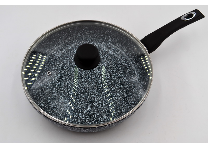 Pan from cover 24 cm Benson BN-518