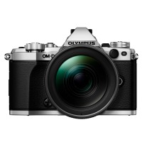 Цифровая камера OLYMPUS E-M5 mark II 14-150 II Kit + HLD-8 + BLN-1 черный/черный