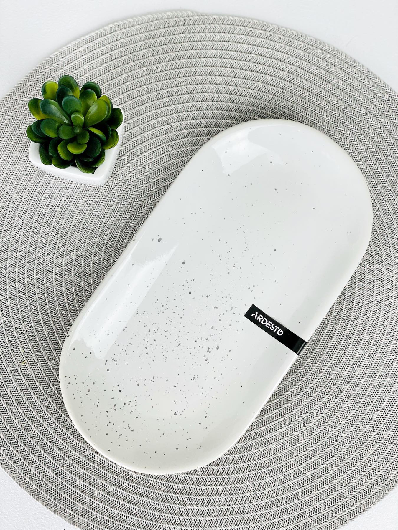 Блюдо овальное 25х13 см Ardesto Bagheria Bright white AR2925WGP
