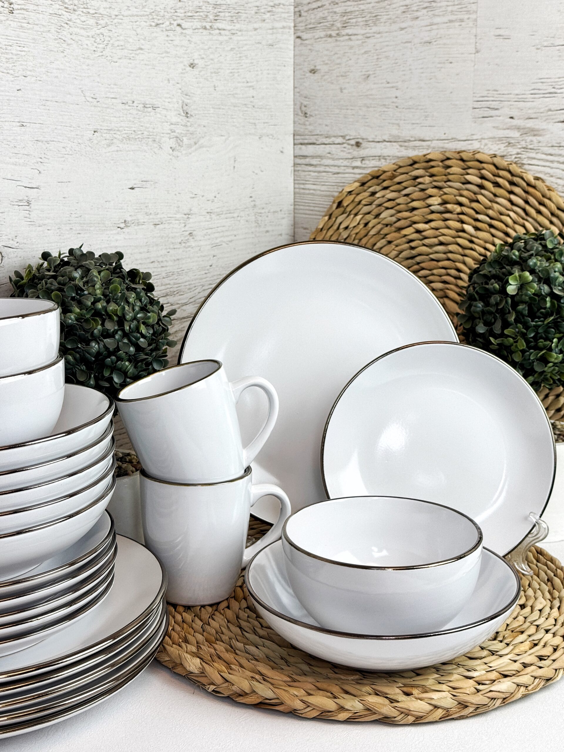 Столовий сервіз 28 пр. Intrendo Gasto Golden rim white IN0028GAS